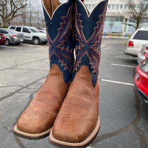 Womens Ariat boots